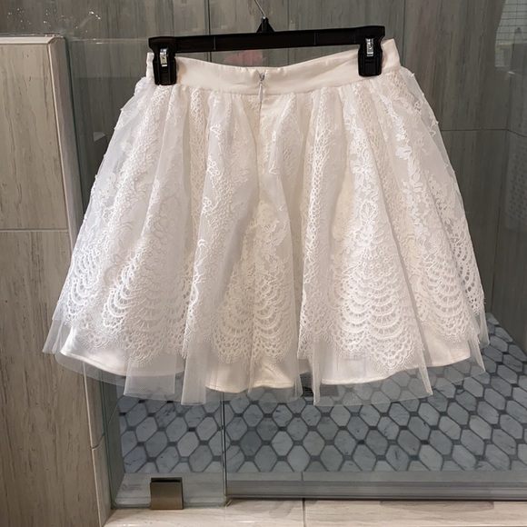 BeBe Scalloped Lace Circle Skirt. - Picture 4 of 12